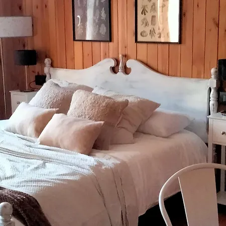 Grand Rive Bed & Breakfast